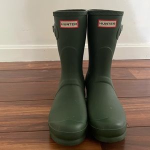 Women’s hunter boots size 7